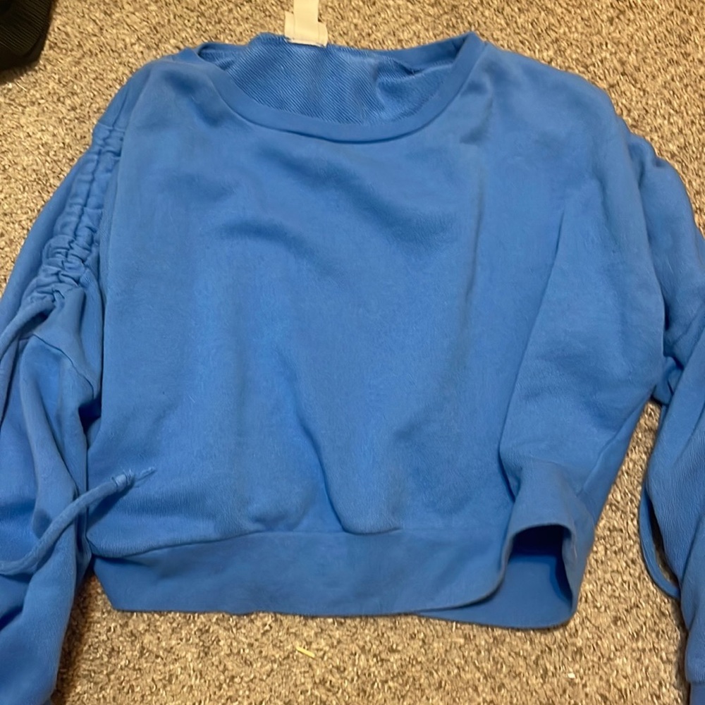 Sweater Crop Top, Worn once, Size M